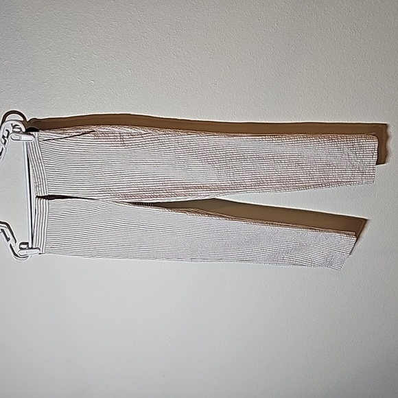 Zara Pants Trouser Slacks Seersucker Stripe Mid-Rise Stretch White Tan Ankle M - Picture 2 of 14